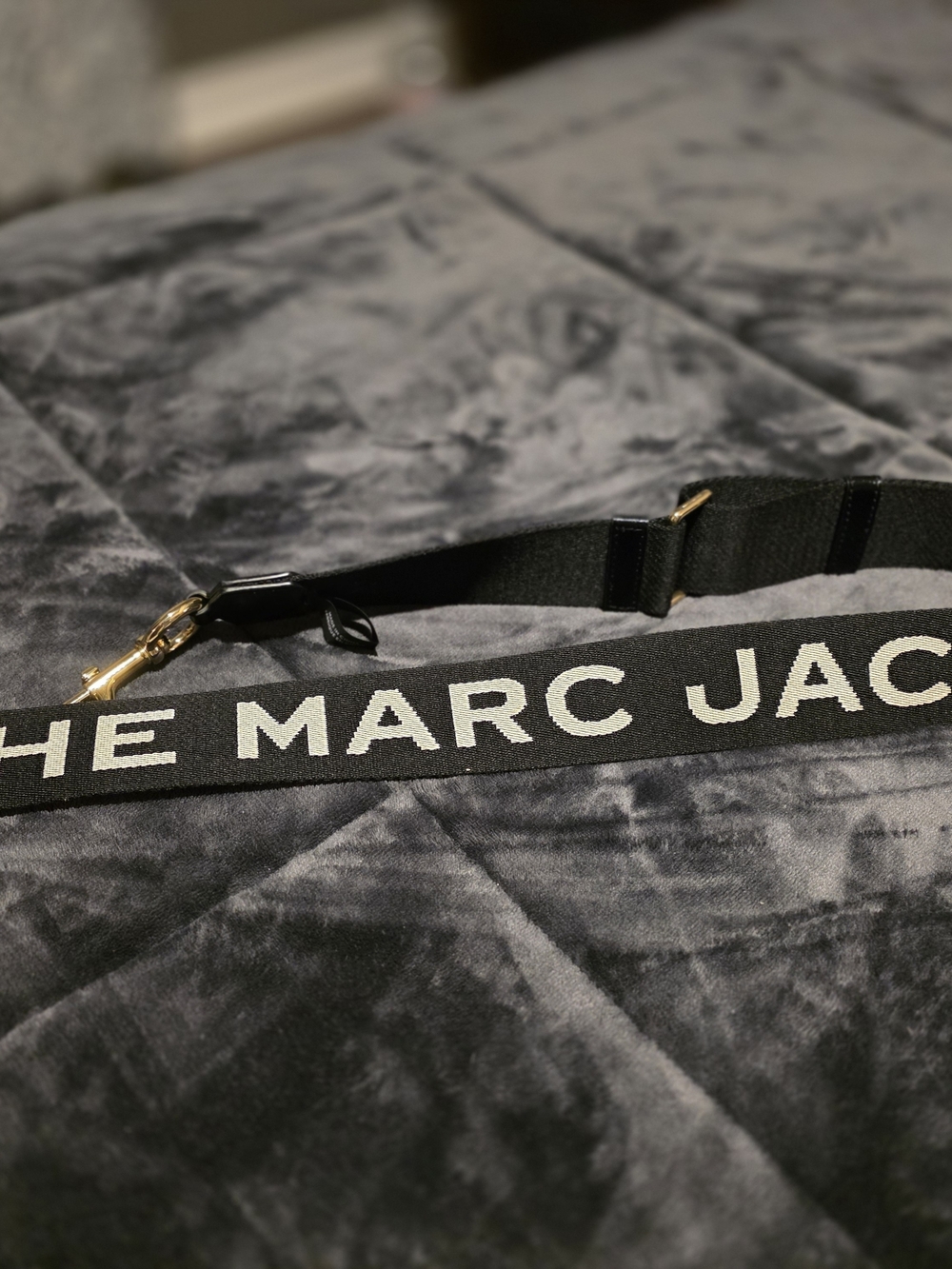 Marc Jacobs Black and White Logo Webbing Strap with Gold Hardware - Picture 6 of 7